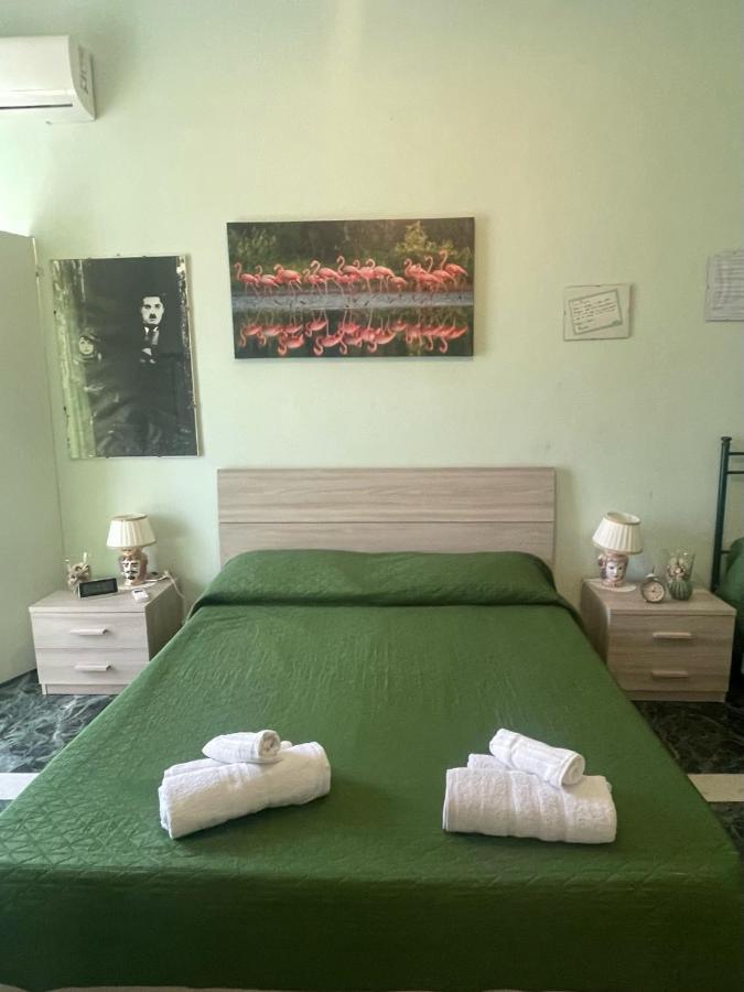 Maya'S Apartment Close To Ballaro Market And Central Station Палермо Екстериор снимка